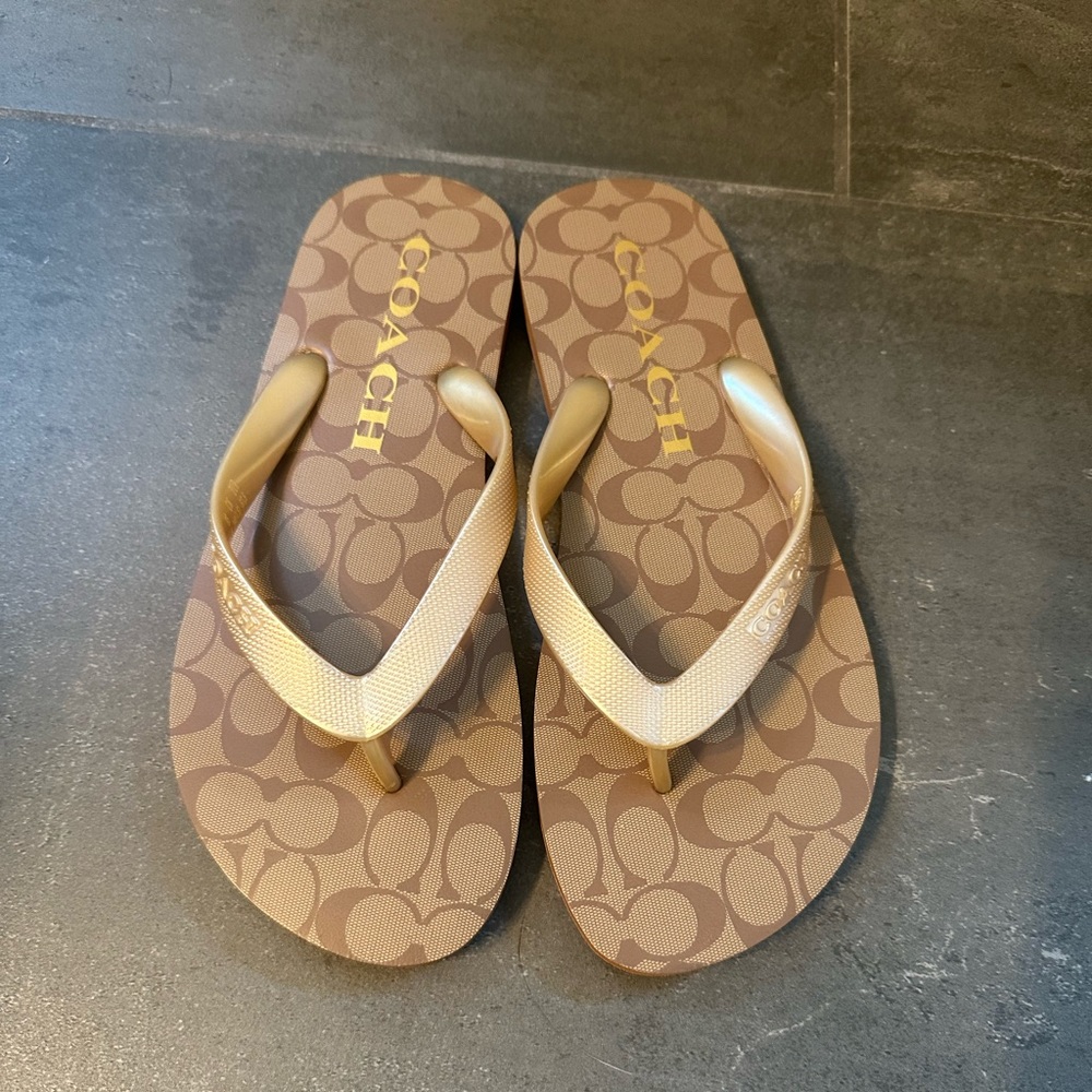 Coach flip flops